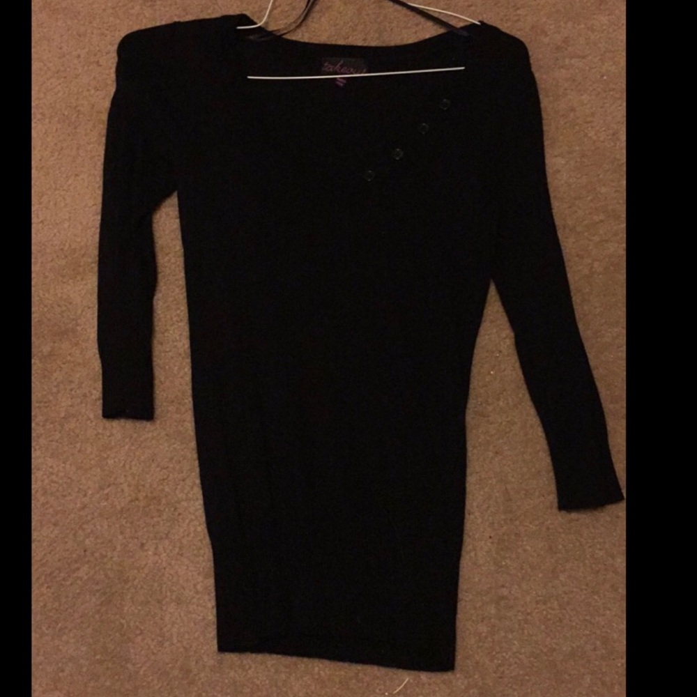 Long sleeve black top